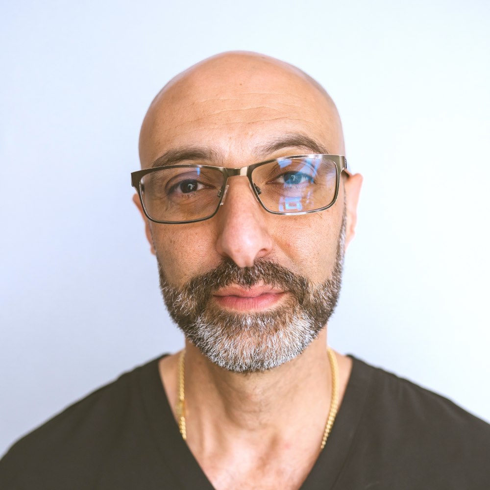 Dr Reza Ardalan - principal dentist at lodge causeway dental centre